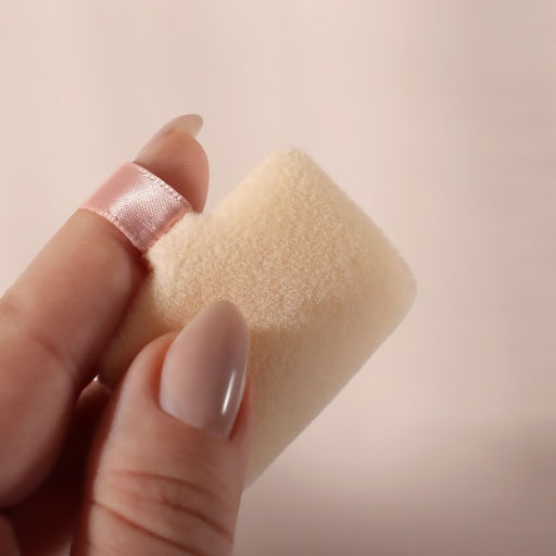 Пуховки для макияжа, набор - 4 шт, d = 5 см / 5,5 4,4 см, с держателем, цвет бежевый - Queen fair фото 4