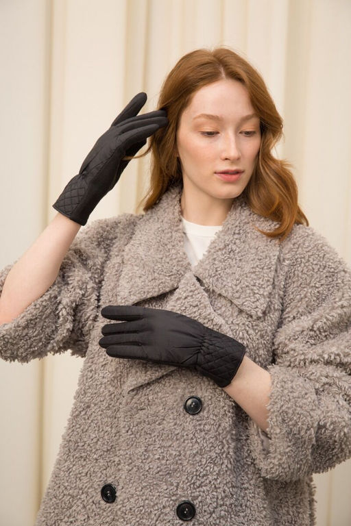 Перчатки из полиэстера черного цвета