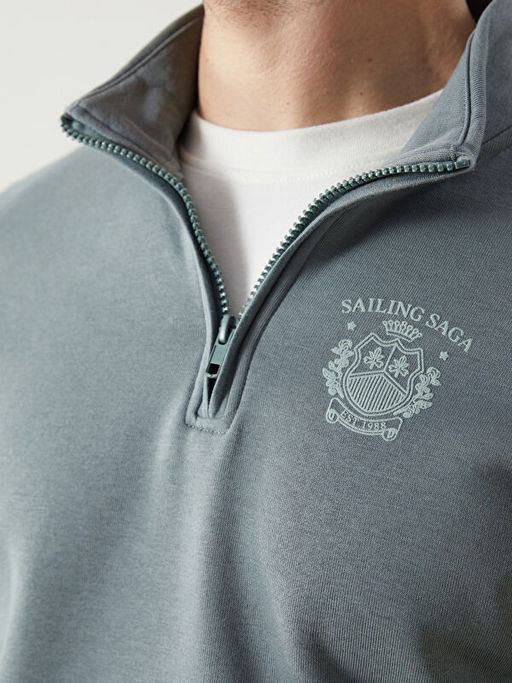 Dik Yaka Uzun Kollu Bask?l? Erkek Sweatshirt