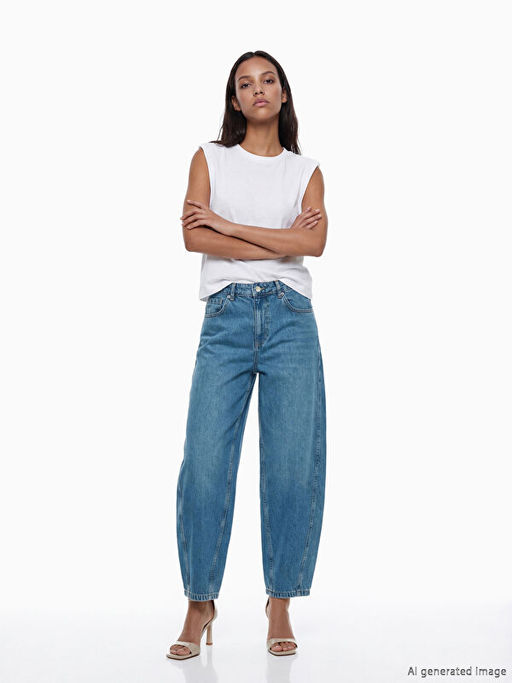 Джинсы Barrel Fit женские