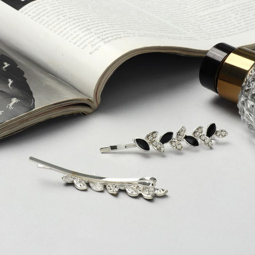 Цена за 2 шт. Невидимки для волос «Аннабелль», набор 2 шт., лепесток чёрный, 6.5 см, серебро