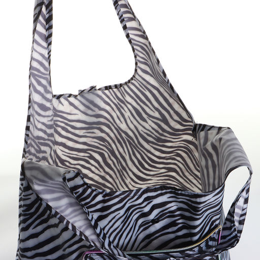 Сумка хозяйственная «Зебра» на кнопке, складная, чёрная, белая