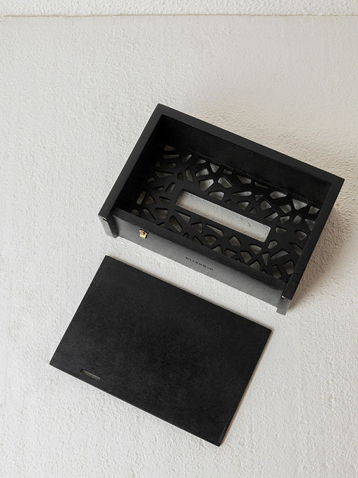 Салфетница 21x13x8 черный дерево акации