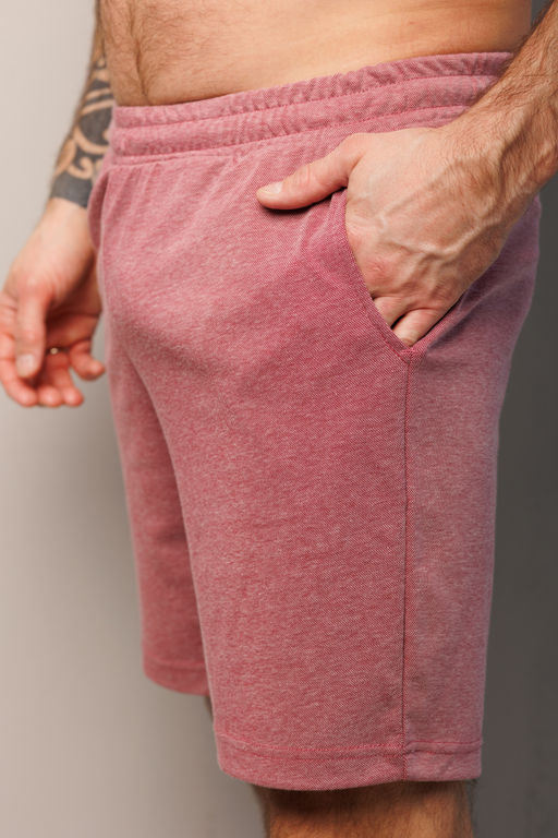 Шорты - 60% хлопок; - 40% полиэстер.