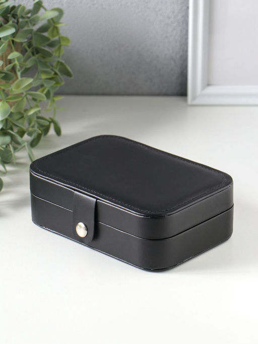 Шкатулка кожзам для украшений "Матовая гладь" чёрная 16,5х11,5х5,5 см