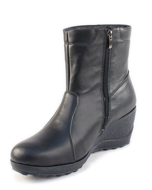 Полусапожки женские на платформе черные, кожа, молния