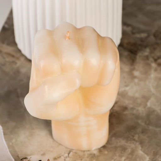 Свеча интерьерная "Кулак", 8,1х7,1х11,5 см, мрамор