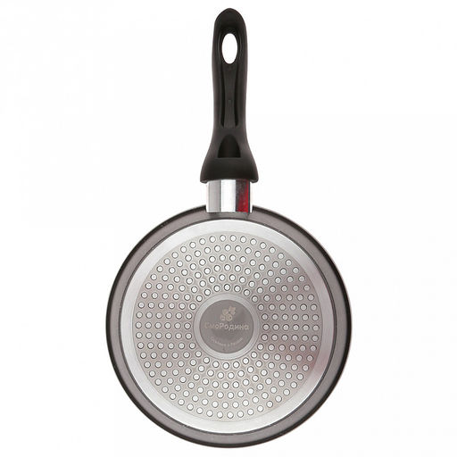 Сковорода с тефлоновым покрытием д20см "СмоРодина", h4,9см, s0,36-0,4см, ручка из термостойкого пластика (Россия) Подходит для всех видов плит, включая индукционную.