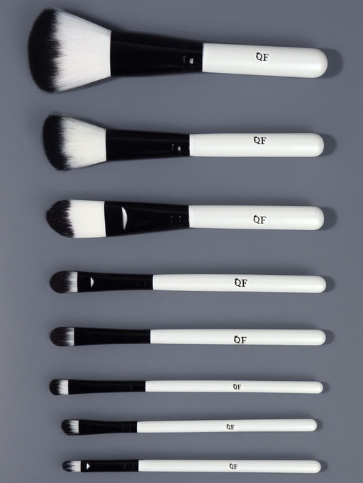 Набор кистей для макияжа SMOKY, 8 шт., чехол на молнии, белый, чёрный