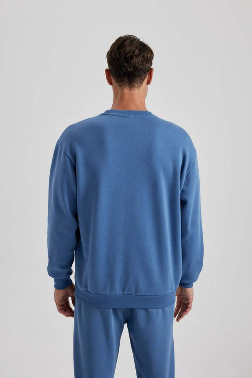 Базовый свитшот Oversize с круглым вырезом - Defacto фото 10