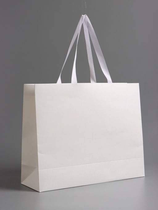 Пакет подарочный ламинированный горизонтальный «Белый», 40×32×13 см