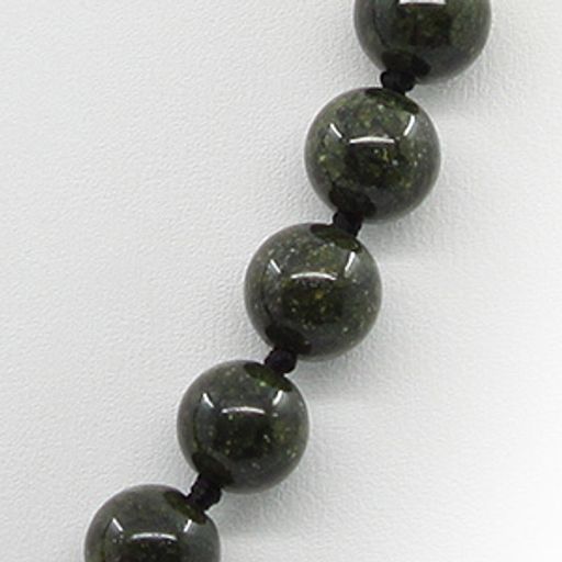 Бусы змеевик, круглые 8мм, короткие 48см