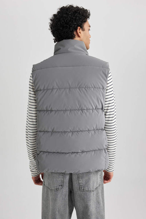 Жилет-пуховик Slim Fit с воротником-стойкой и подкладкой - Defacto фото 8