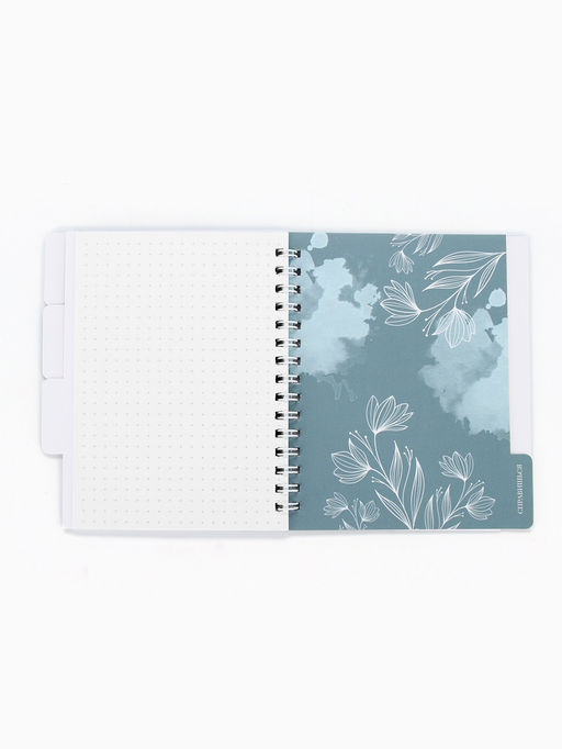 Цена за 2 шт. Блокнот с разделителями А6, 48 листов «Мир начинается с тебя»