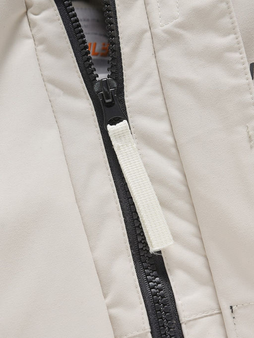 Парка зимняя подростковая для девочки с капюшоном и мехом бежевого цвета 9534B