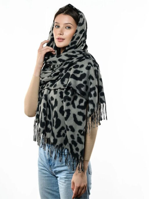 Яркий палантин с анималистичным принтом - Pretty mania фото 6