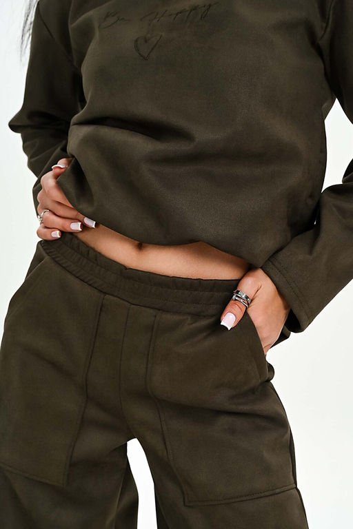 Брюки из мягкой эко замши