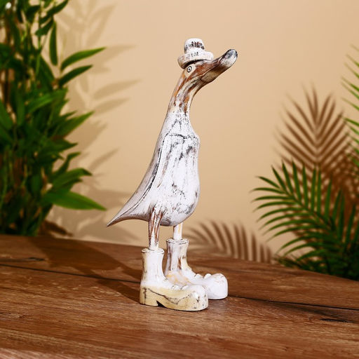 Сувенир «Утка в белом», 27 см, дерево