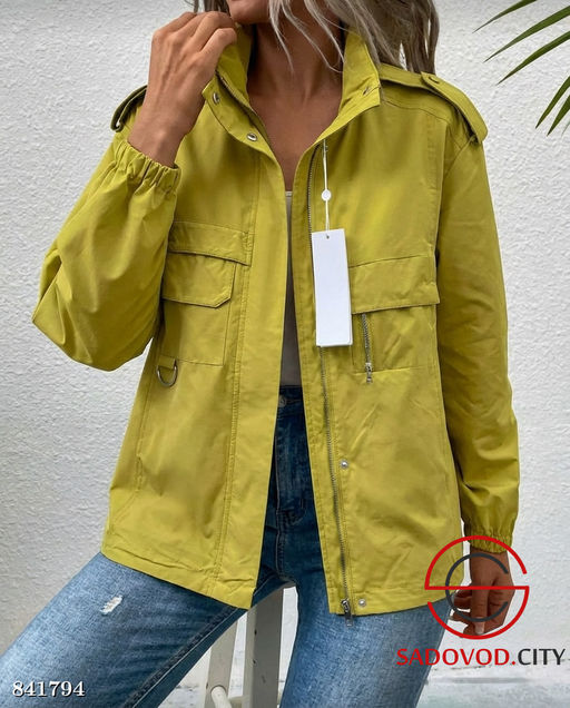 Ветровка женская весенняя