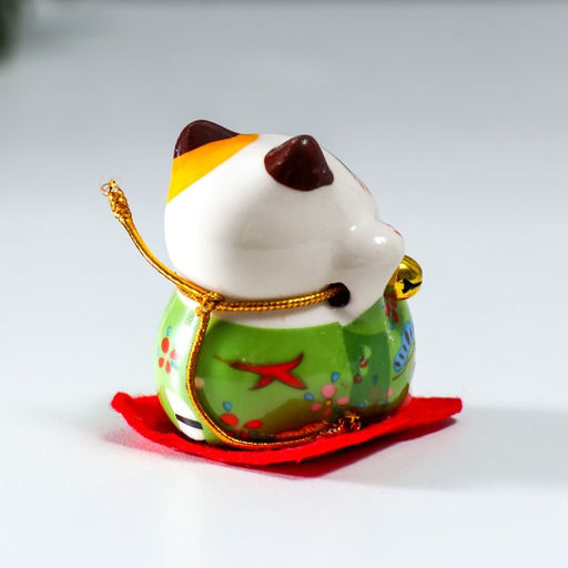 Сувенир керамика Манэки-нэко в костюмчиках на подушечках 4,5х3,8х4,6 см набор 5 шт - Simaland фото 5