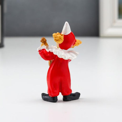 Фигурка полистоун «Клоун с гитарой», красный, 7×3×4.3 см