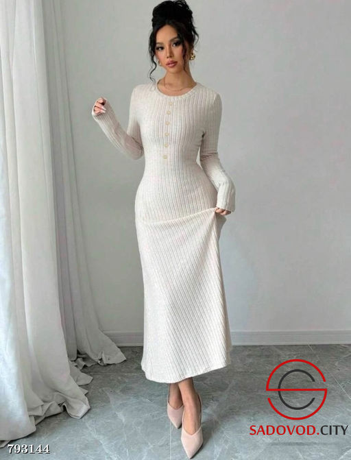 Платье с облегающим кроем