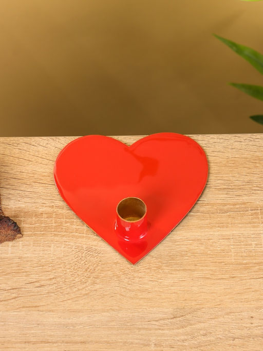 Подсвечник на 1 свечу в форме сердца Love is, 12.5×12.5×3 см, красный