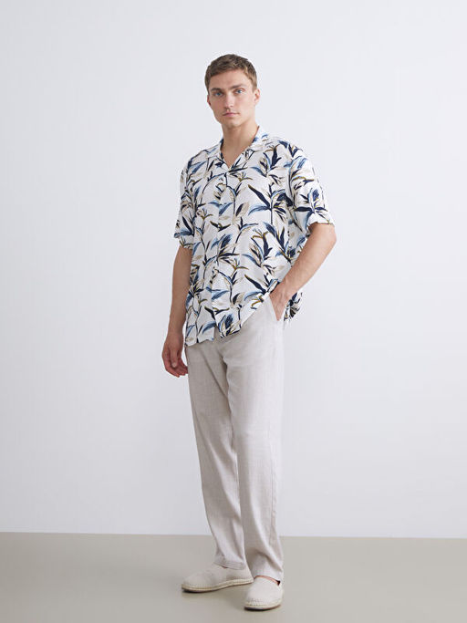 Regular Fit Resort Yaka K?sa Kollu Desenli Viskon Erkek G?mlek