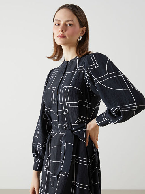 Bisiklet Yaka Desenli Elbise