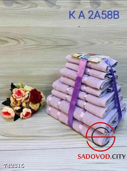 Комплект из восьми полотенец