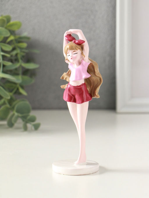 Фигурка полистоун «Девочка в розовых шортиках», 5×5×15 см