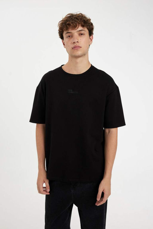 Удобная футболка с короткими рукавами из плотной ткани с круглым вырезом и принтом - Defacto фото 4