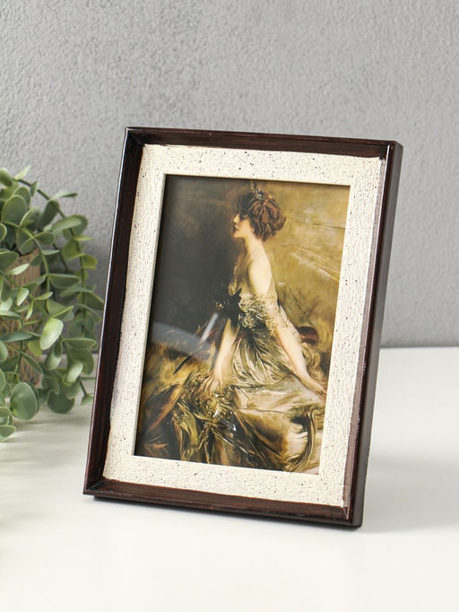 Фоторамка для фото 13×18 см «Классика», полистоун под дерево, 21.5×16.5×2.5 см