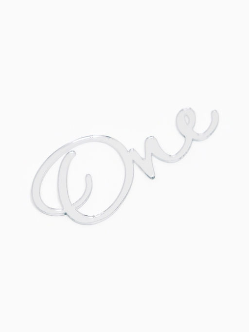 Цена за 3 шт. Топпер для торта "One" акрил, цвет серебро