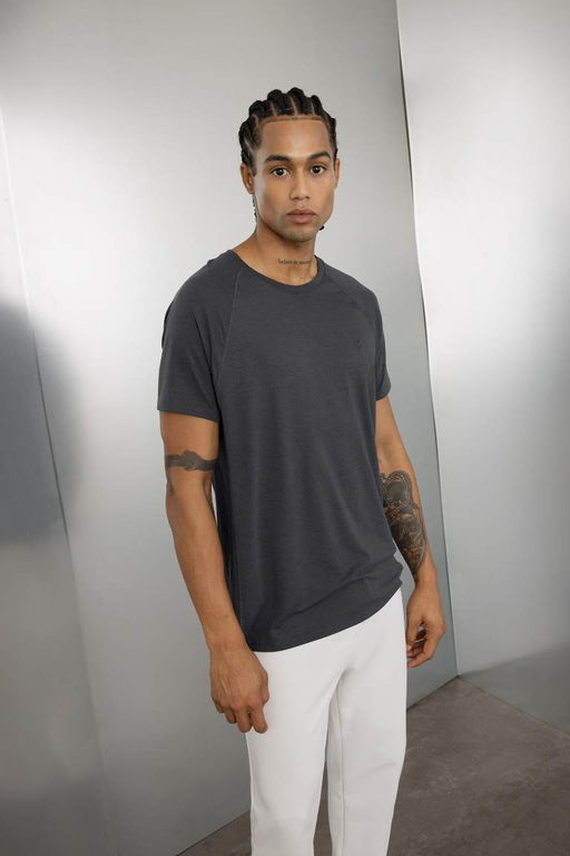 DeFactoFit Спортивная футболка стандартного кроя с круглым вырезом и короткими рукавами  фото 10