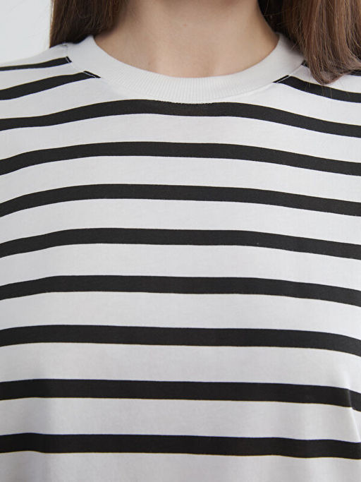 Bisiklet Yaka ?izgili Kad?n Ti??rt