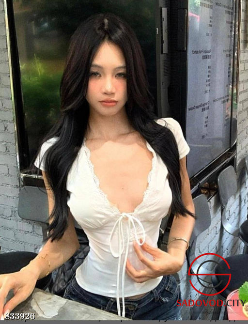 Футболка женская с гипюром