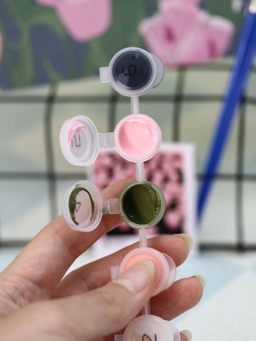 Картина по номерам на подрамнике Draw Me! Beautiful flowers, (20*20 см)