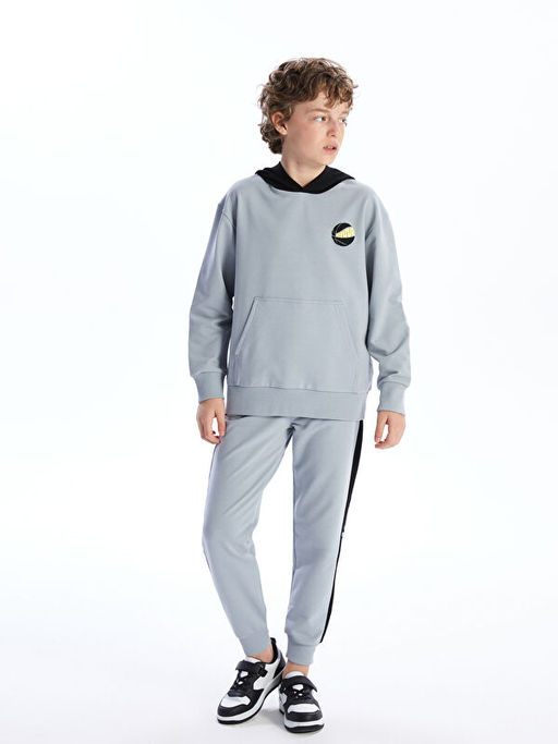 Kap??onlu Erkek ?ocuk Sweatshirt