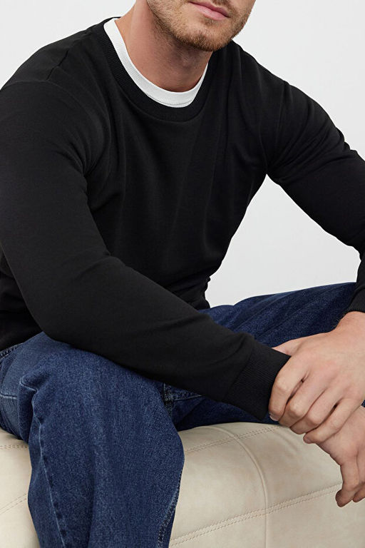 Siyah Regular/Normal Kesim Dokulu Panel Detayl_ Basic Sweatshirt TMNAW25SW00149 - Trendyolmilla фото 2
