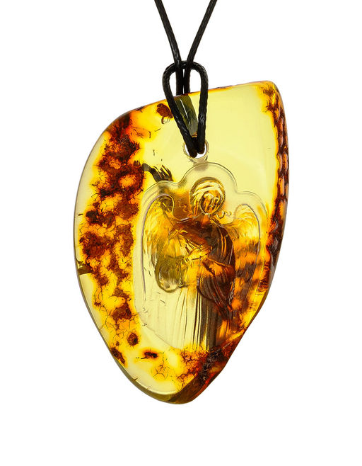 Кулон из натурального балтийского янтаря с резьбой Ангел-Хранитель