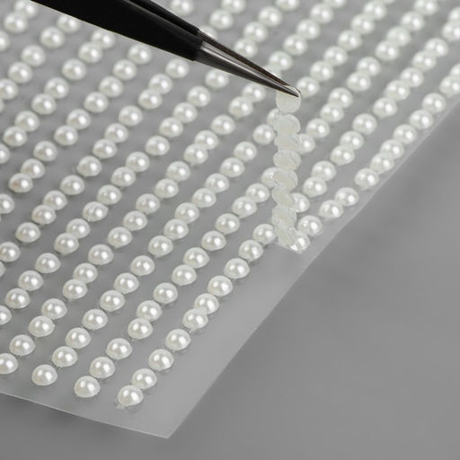 Цена за 5 шт. Жемчуг самоклеящийся, d = 3 мм, 15 полос на листе, цвет белый
