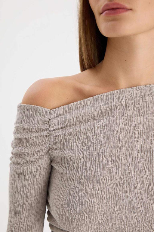 Женская приталенная футболка узкого кроя с длинным рукавом и запахом на одно плечо - Defacto фото 8