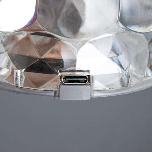 Настольная лампа с ПДУ Призма LED RGB сенсорная АКБ 8?8?18 см RISALUX