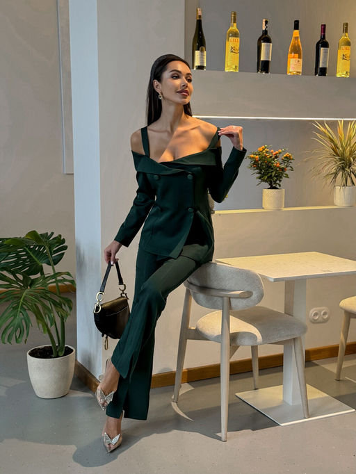 Костюм AURA 9237-164 изумруд