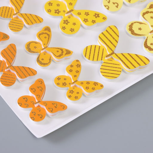 Наклейка интерьерная PVC Рой бабочек, жёлтая, 26?15.5 см