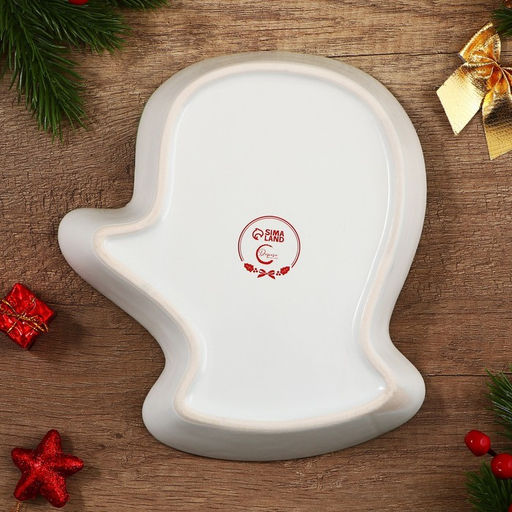 Блюдо керамическое «Новогодняя сказка», 20×17.5×3 см, ручная работа