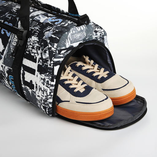 Сумка спорт L-б/н Буквы, 45*21*24, отд на молн, отд д/обуви, 2 н/кармана, дл ремень, черный - Simaland фото 4