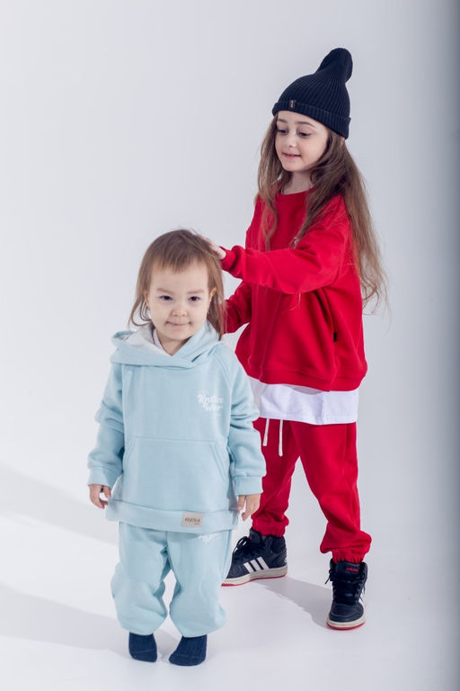 072 Детский костюм, красный (3хнитка петля)