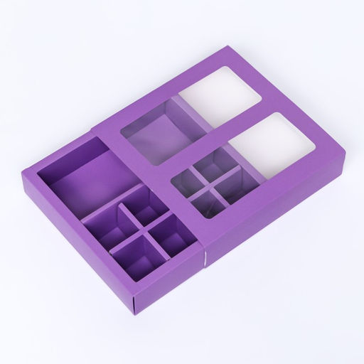 Цена за 2 шт. Коробка для 8 конфет + шоколад, с окном, сиреневая, 17.7×17.7×3.8 см